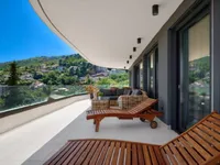 Недвижимость Четырехкомнатная квартира в центре: 9