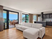 Недвижимость Четырехкомнатная квартира в центре: 19