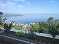 Недвижимость Трёхкомнатная квартира, центр: 9