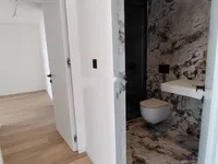 Недвижимость Трёхкомнатная квартира, центр: 18