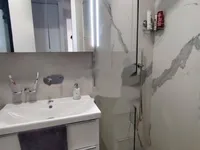 Недвижимость Трехкомнатная квартира в центре: 18