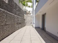 Недвижимость Трехкомнатная квартира в центре: 20