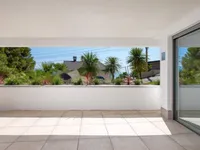 Недвижимость Трёхкомнатная квартира в центре: 2