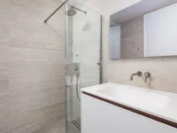 Недвижимость Трёхкомнатная квартира в центре: 9