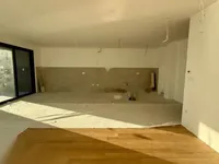 Недвижимость Четырехкомнатная квартира центр: 11