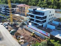 Недвижимость Трехкомнатная квартира в Центре: 14