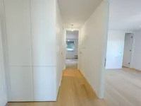 Недвижимость Трехкомнатная квартира в центре: 6