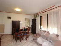 Недвижимость Двухкомнатная квартира в Центре: 3