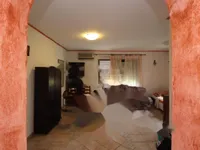 Недвижимость Двухкомнатная квартира в Центре: 11