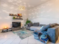 Недвижимость Трехкомнатная квартира, Центр: 3