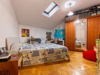 Недвижимость Трехкомнатная квартира, Центр: 16