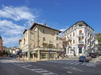 Недвижимость Двухкомнатная квартира в центре: 13