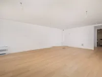 Недвижимость Трехкомнатная квартира в центре: 24