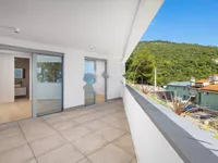 Недвижимость Трехкомнатная квартира, Центр: 4