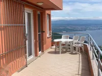 Недвижимость Трёхкомнатная квартира в центре: 25