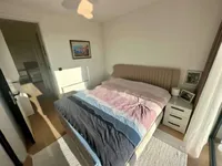 Недвижимость Трехкомнатный этаж в Центре: 12