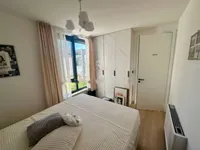 Недвижимость Трехкомнатный этаж в Центре: 13