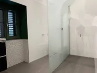 Недвижимость Четырехкомнатная квартира, Центр: 3