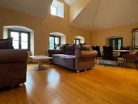 Недвижимость Четырехкомнатная квартира, Центр: 7