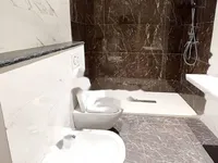 Недвижимость Трехкомнатная квартира, центр: 21