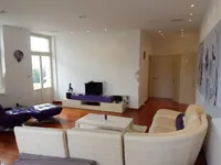 Недвижимость Трехкомнатная квартира в центре: 9