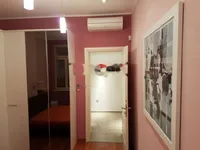 Недвижимость Трехкомнатная квартира в центре: 20