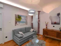 Недвижимость Двухкомнатная квартира, центр: 2