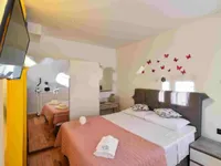 Недвижимость Двухкомнатная квартира, центр: 9