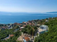 Недвижимость Трехкомнатная квартира в центре: 23