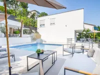 Недвижимость Семейный дом 225 м², Центр Опатия: 1