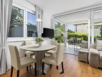 Недвижимость Трехкомнатная квартира в центре: 8