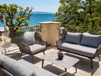 Недвижимость Трёхкомнатная квартира в центре: 3