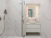 Недвижимость Трёхкомнатная квартира в центре: 13