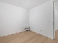 Недвижимость Трехкомнатная квартира в центре: 25