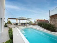 Недвижимость Трёхкомнатная квартира в Опатии: 2