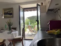 Недвижимость Трехкомнатная квартира, Центр: 8