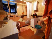 Недвижимость Трехкомнатная квартира, Центр: 10