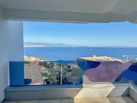 Недвижимость Трехкомнатная квартира в центре: 5