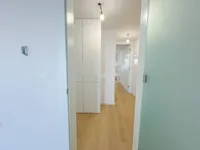 Недвижимость Трехкомнатная квартира в центре: 6