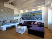 Недвижимость Четырехкомнатная квартира, Центр: 2