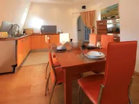 Недвижимость Четырехкомнатная квартира, Центр: 12