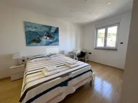 Недвижимость Четырёхкомнатная квартира в центре: 12