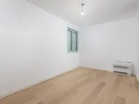 Недвижимость Трёхкомнатная квартира в центре: 8