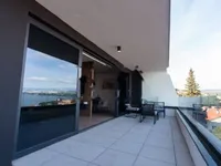 Недвижимость Двухкомнатная квартира, центр: 1