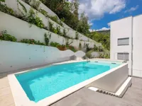 Недвижимость Двухкомнатная Квартира Центр: 3