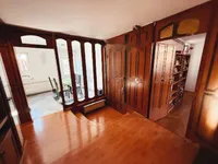 Недвижимость Квартира, 5 и более комнат, Копер, Гортанов трг: 7