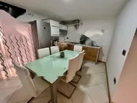 Недвижимость Двухкомнатная квартира в Копере: 3