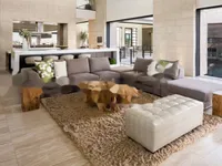 Недвижимость Трехкомнатная квартира Центр: 1