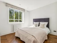 Недвижимость Burton Court, Franklins Row: 1