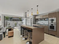 Недвижимость Oakfield Street: 11